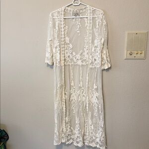 Cedar Rose White Lace Kimono Duster
